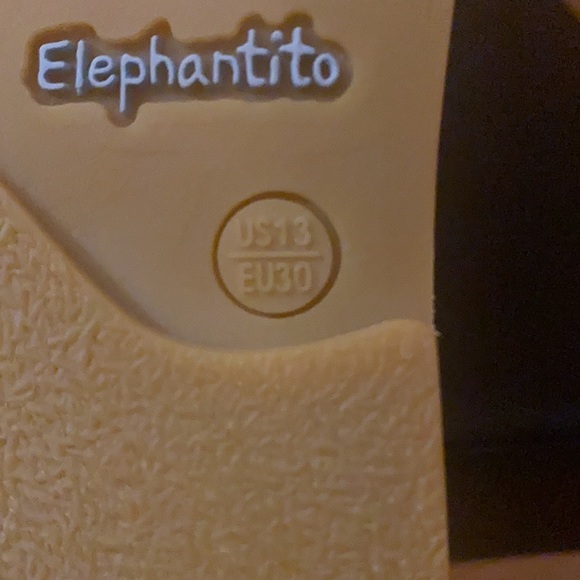 Girls silver boots -like new - Picture 3 of 4